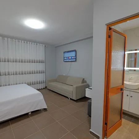 Hotel Seaview Bunec Piqeras