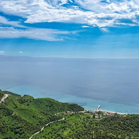 Seaview Bunec Hotel Piqeras