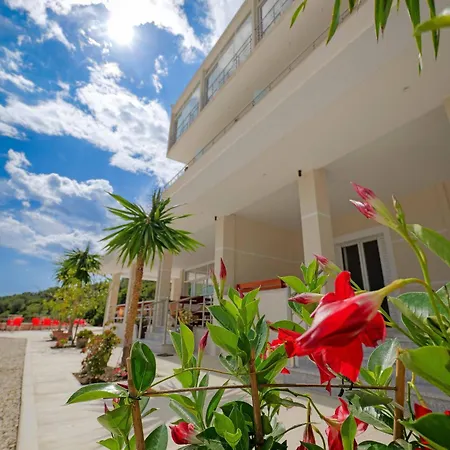 فندق Seaview Bunec *