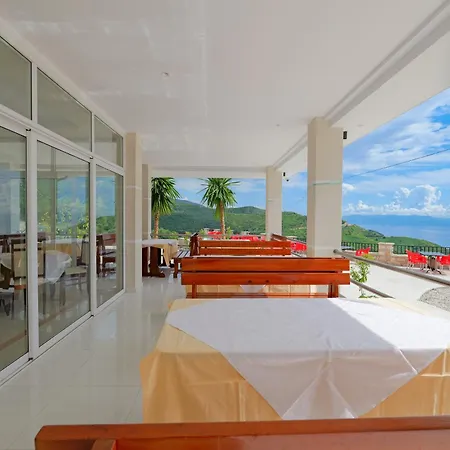 Seaview Bunec 호텔