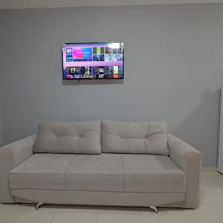 Seaview Bunec 호텔 *